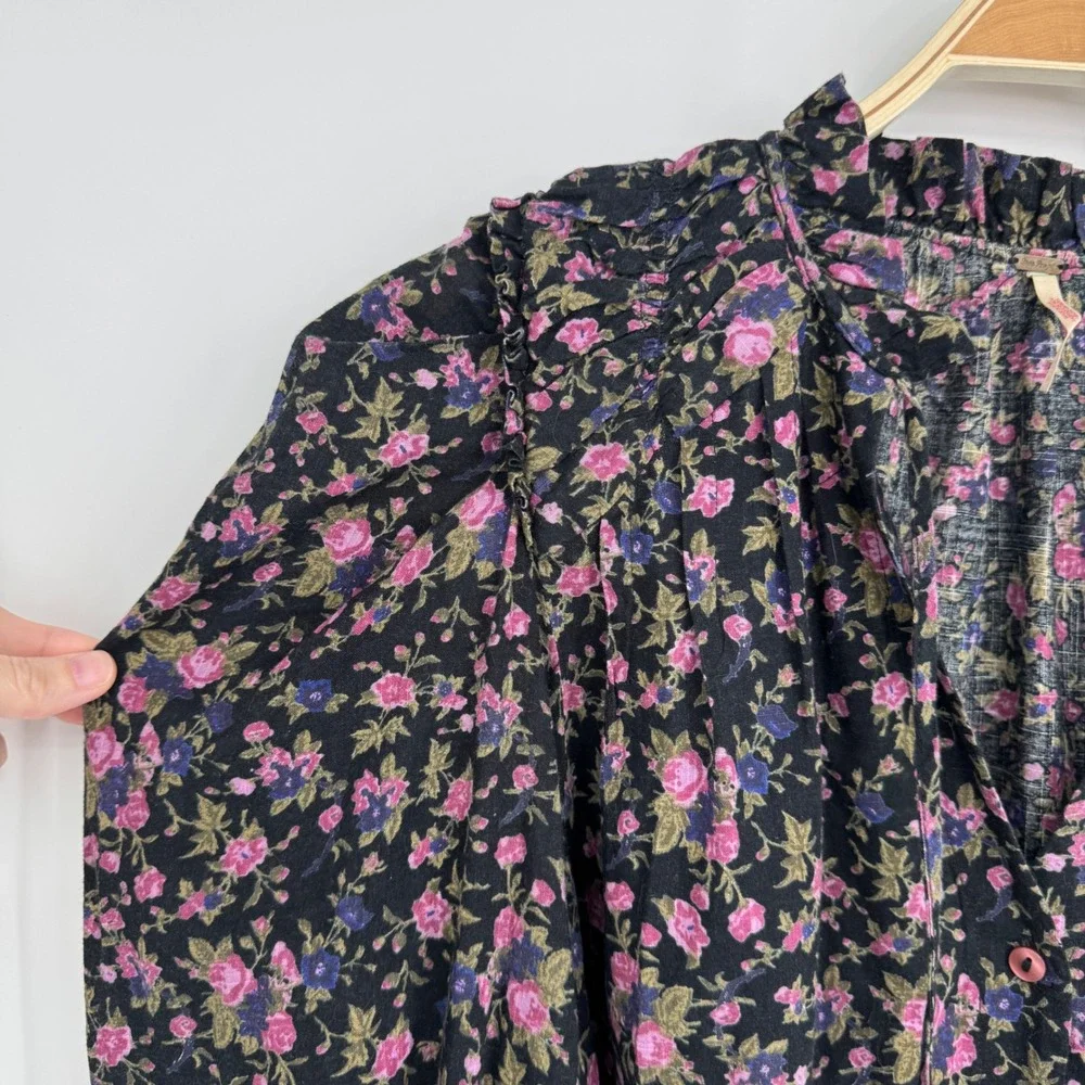 Free People Meant to Be Blouse Medium Black Floral Boho Romantic Puff Sleeve Top